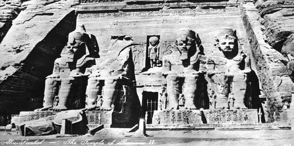 Gran Templo de Abu Simbe (antes de 1923) | Fotografía: William Henry Goodyear, Joseph Hawkes y John McKecknie.