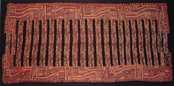 Manto Paracas Época Formativa (1250 a. C. – 1 d. C.). | Fuente: Museo Larco Hoyle.